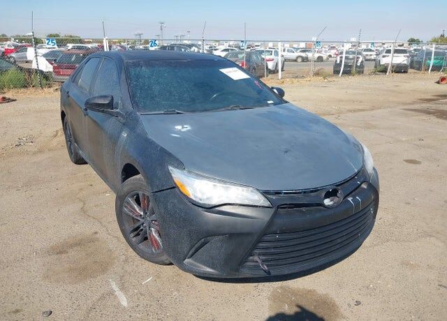 2017 TOYOTA Camry