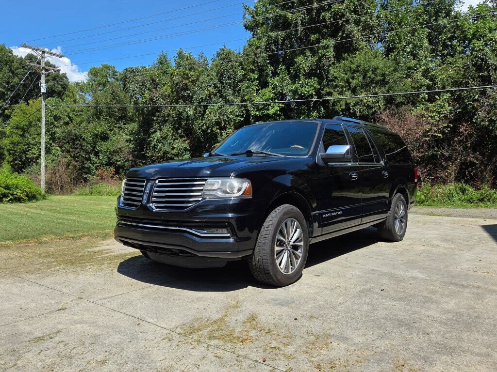2017 LINCOLN Navigator L