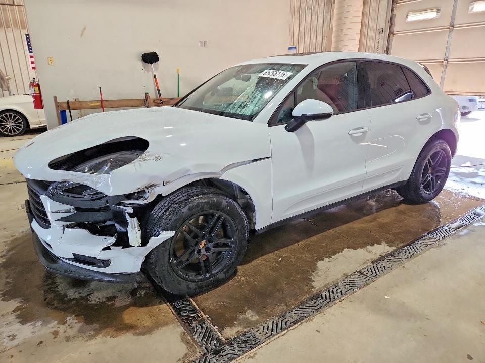 2019 PORSCHE Macan