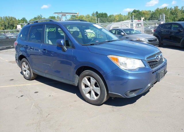 2015 SUBARU Forester