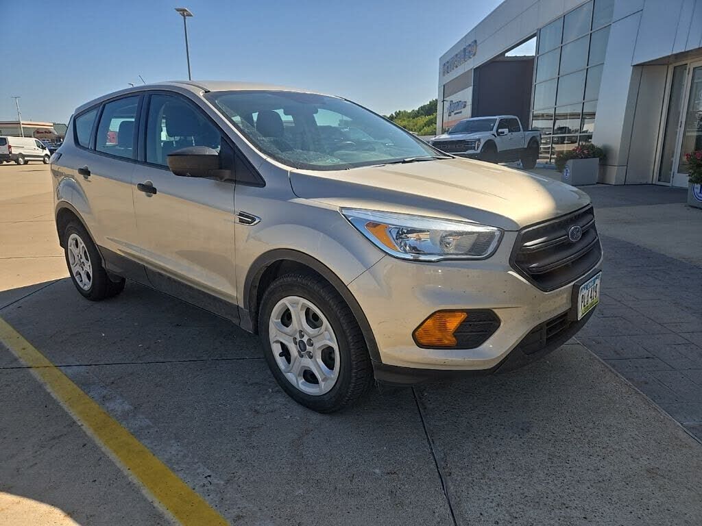 2017 FORD Escape