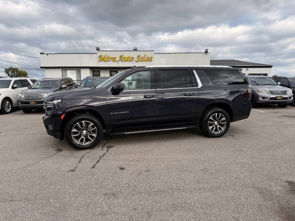 2023 CHEVROLET Suburban