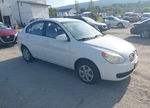2009 HYUNDAI Accent