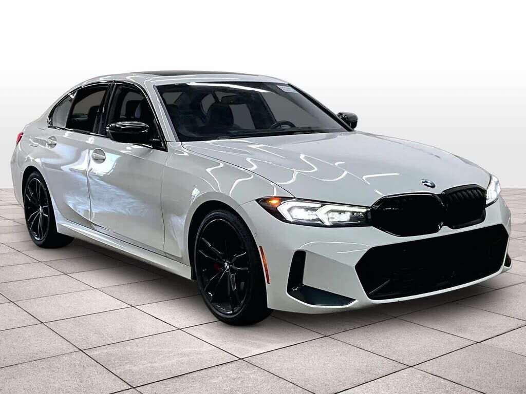 2023 BMW 330i
