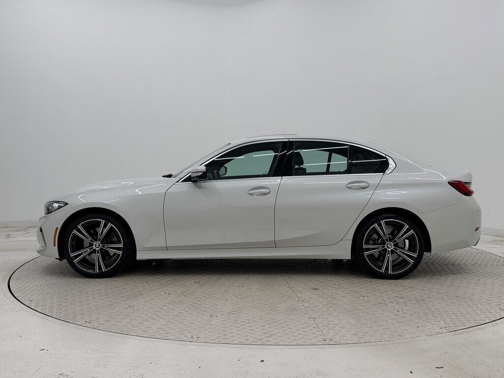 2024 BMW 330i