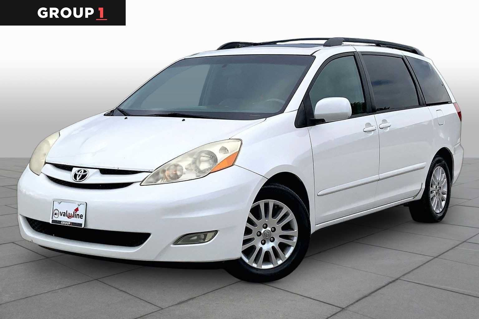 2010 TOYOTA Sienna