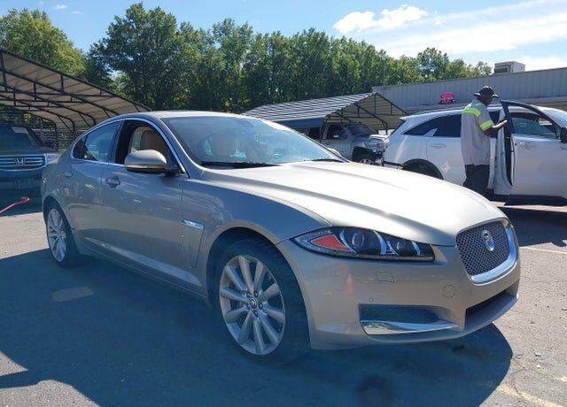 2013 JAGUAR XF