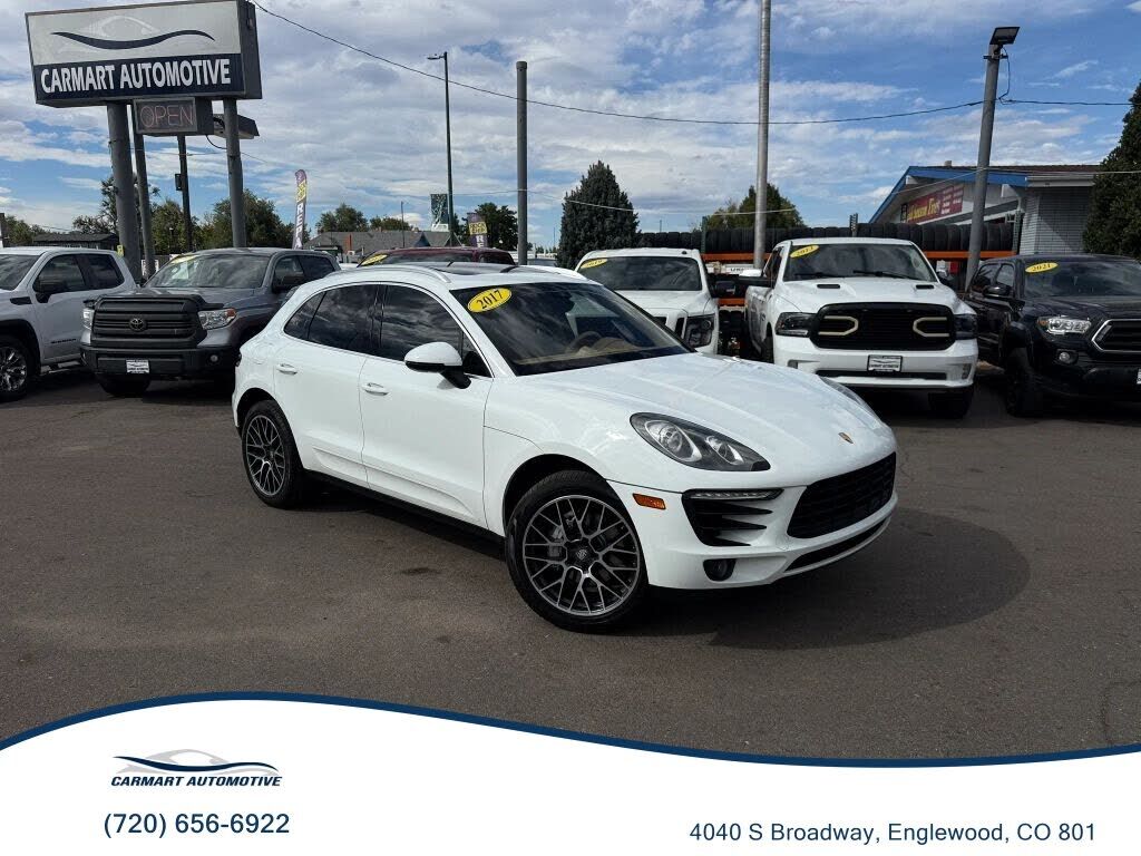 2017 PORSCHE Macan