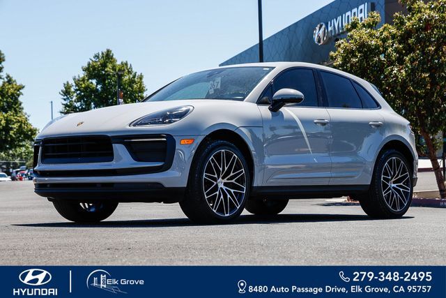 2022 PORSCHE Macan