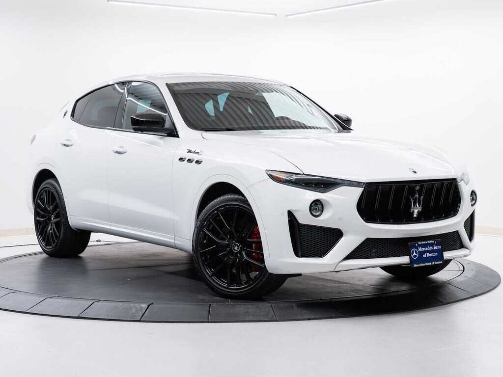 2022 MASERATI Levante