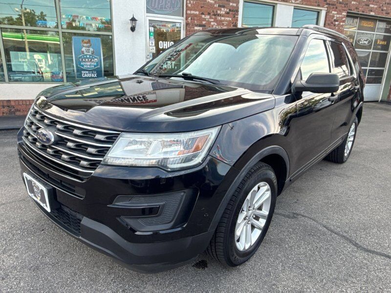 2017 FORD Explorer