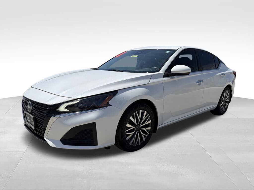 2023 NISSAN Altima