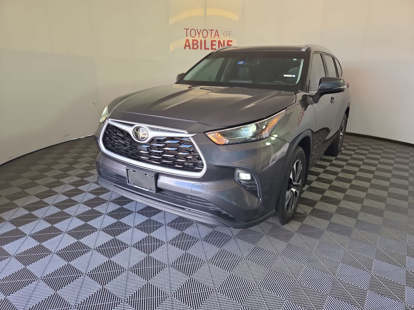 2023 TOYOTA Highlander