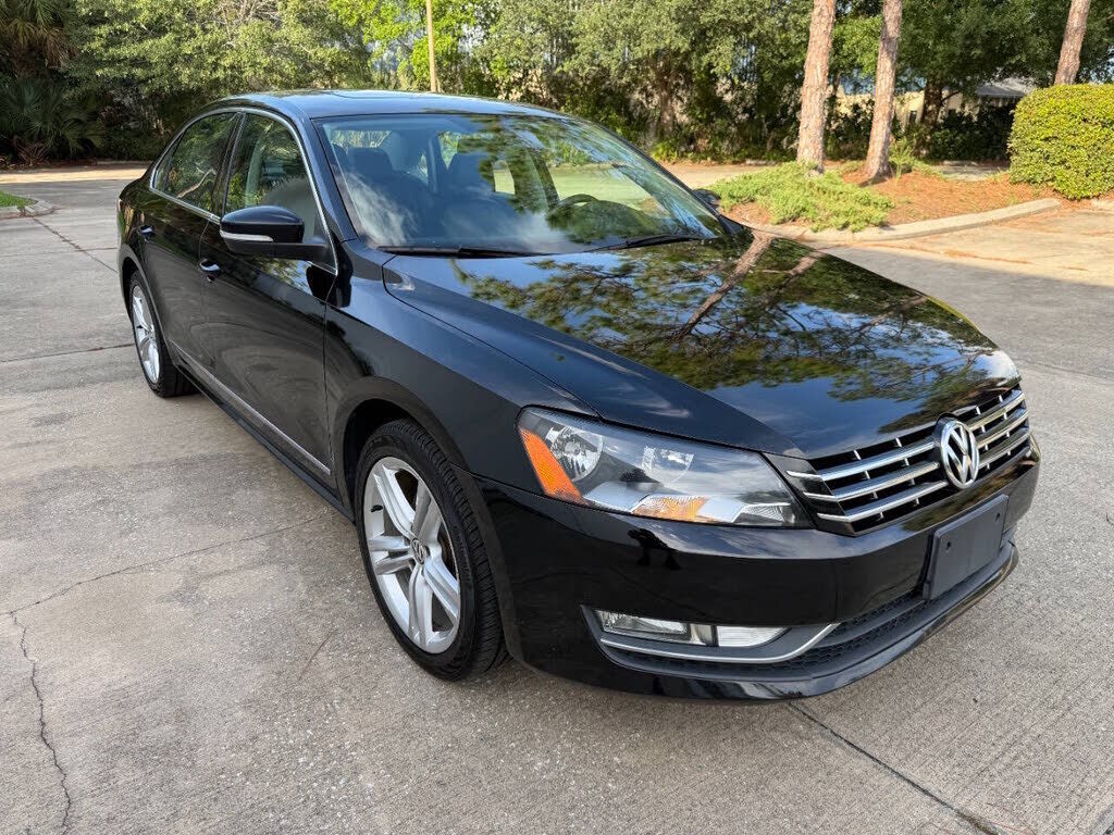 2014 VOLKSWAGEN Passat