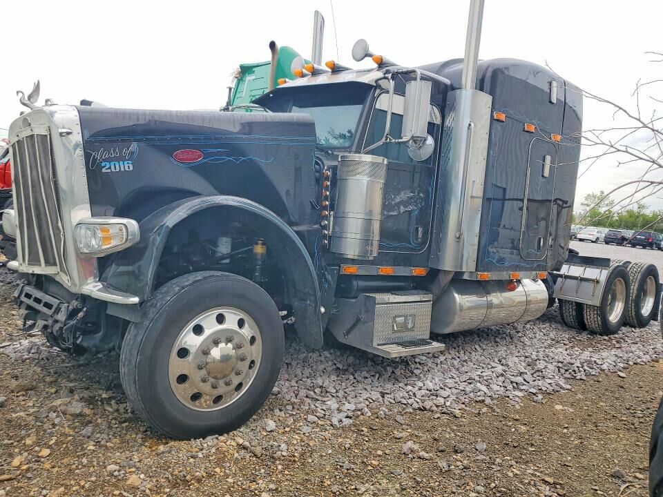 2011 PETERBILT 389