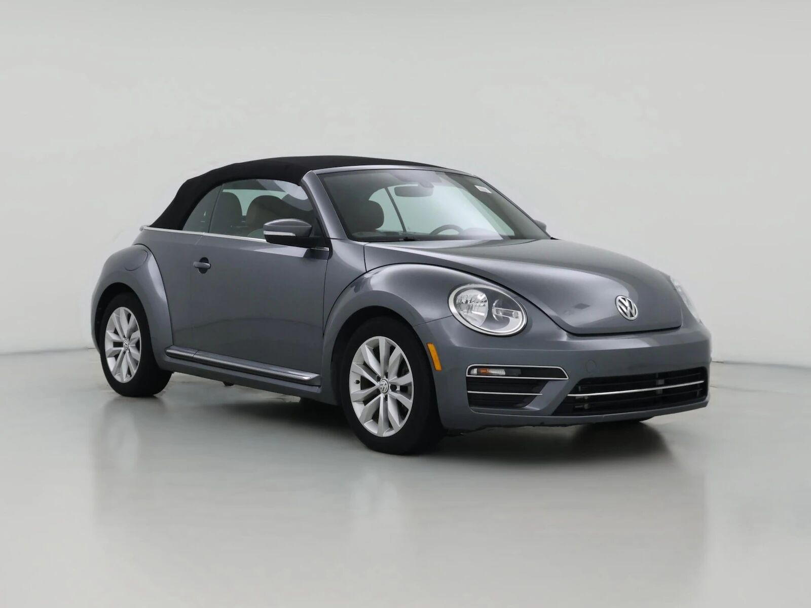 2017 VOLKSWAGEN Beetle