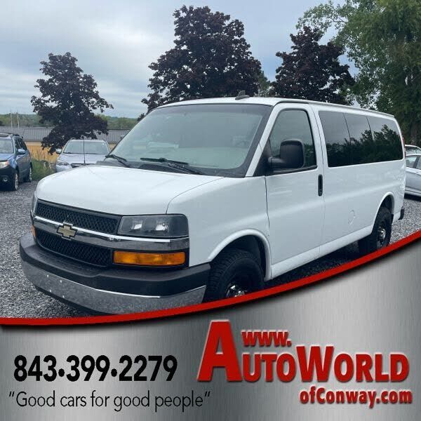 2017 CHEVROLET Express