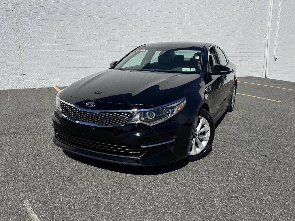 2017 KIA Optima