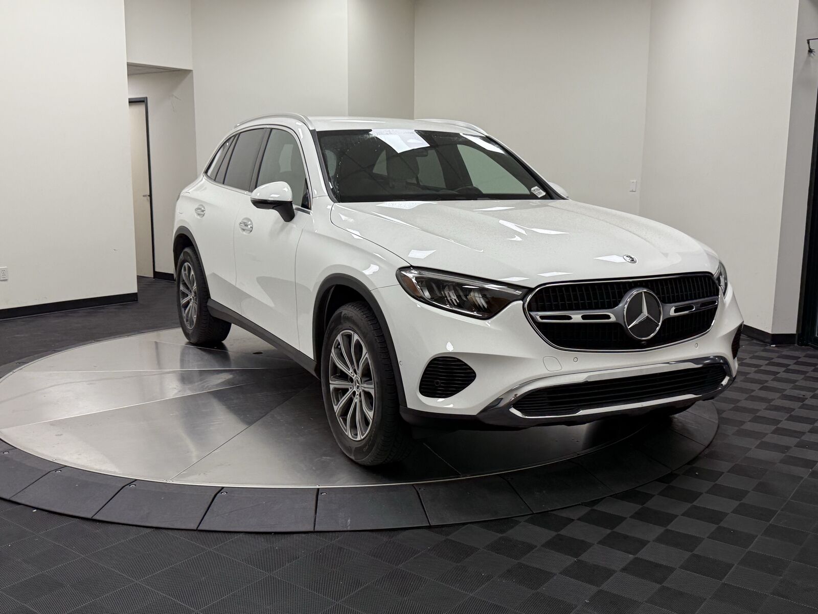 2024 Mercedes-Benz GLC-Class