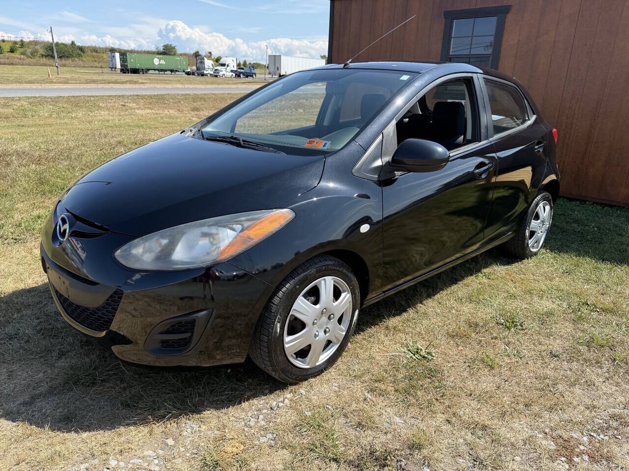 2014 MAZDA Mazda2
