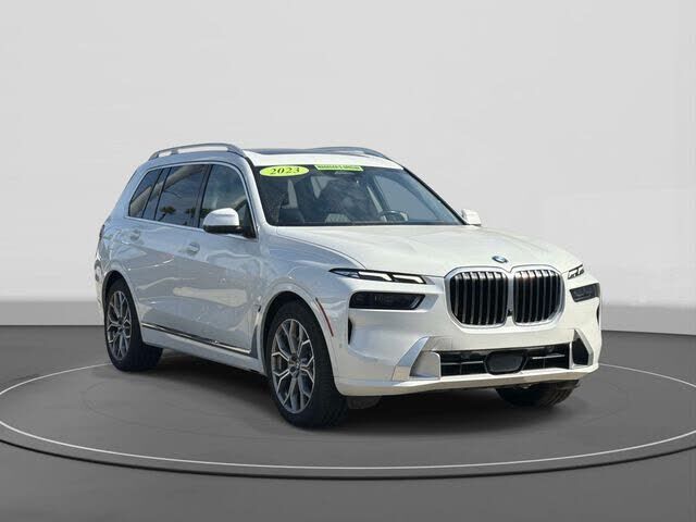 2023 BMW X7