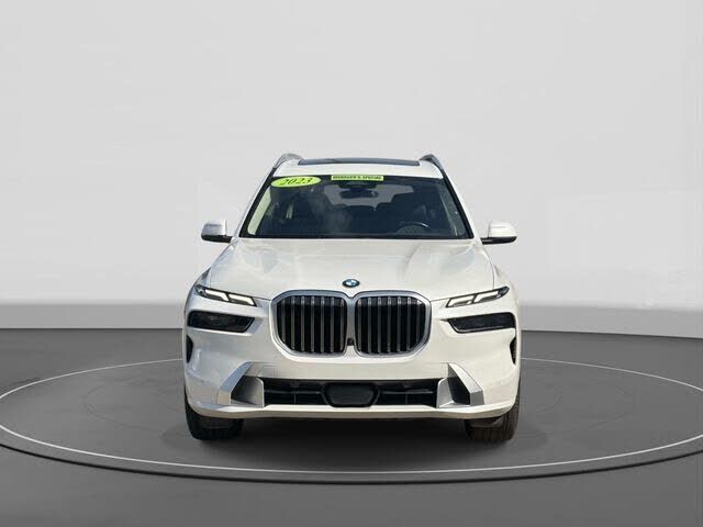 2023 BMW X7