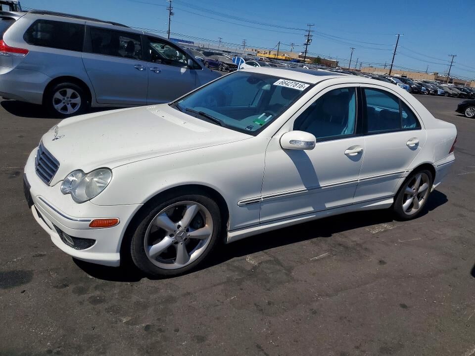 2005 MERCEDES-BENZ C-Class