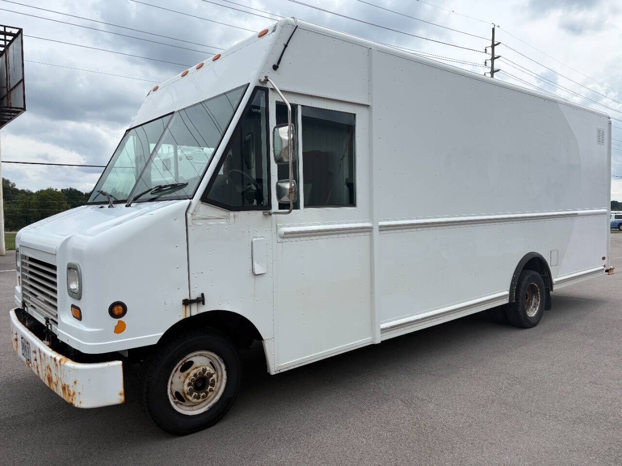 2009 FORD E-450
