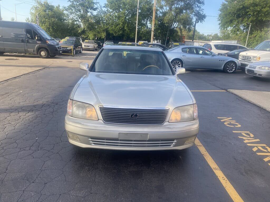 2000 Lexus LS