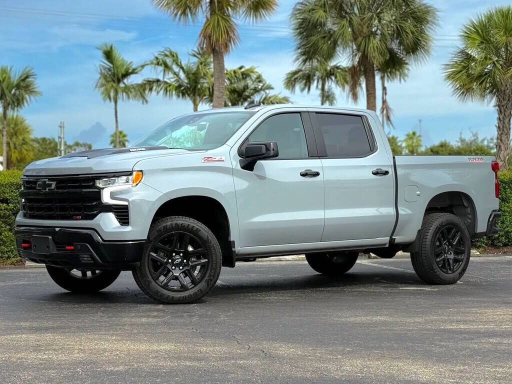 2024 CHEVROLET Silverado