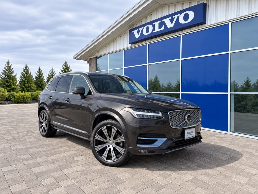 2023 VOLVO XC90