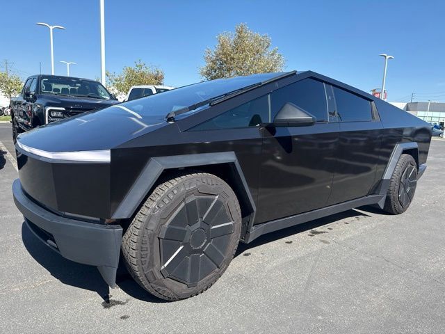 2024 TESLA Cybertruck