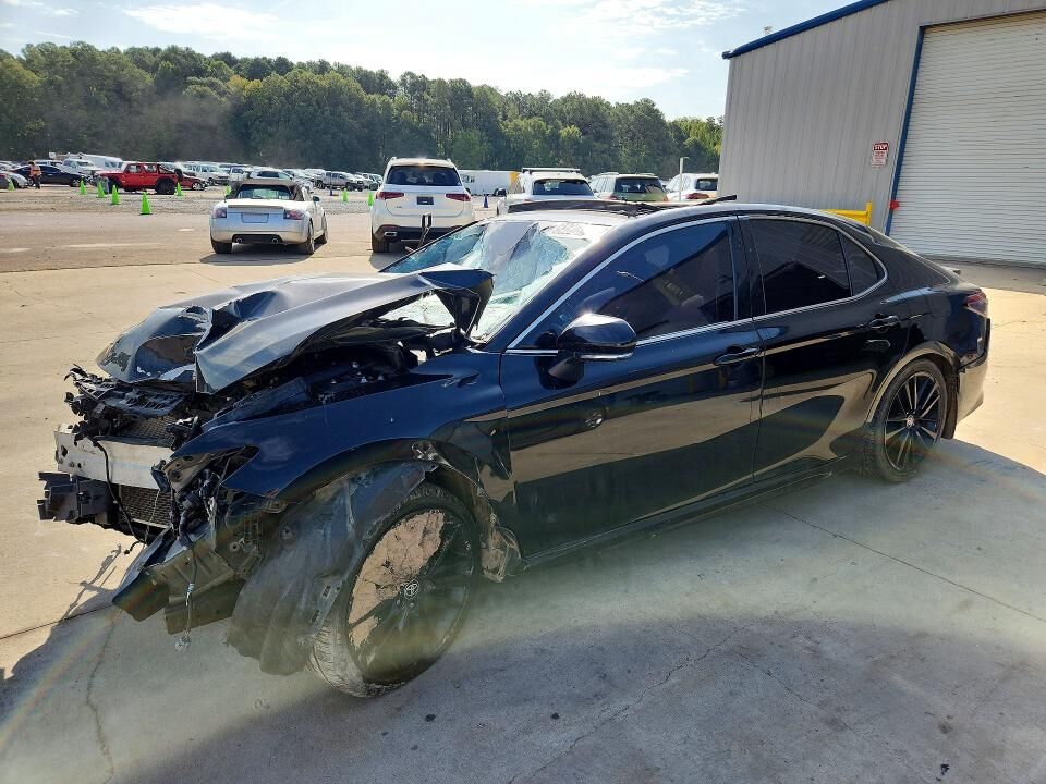 2023 TOYOTA Camry