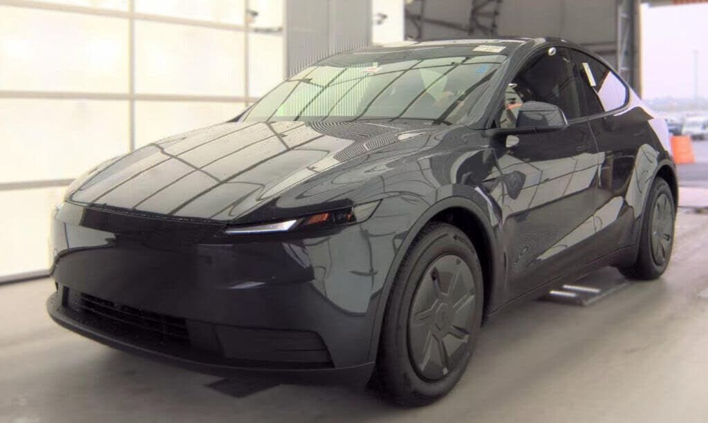 2026 TESLA Model Y