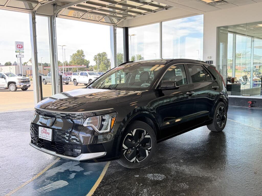 2023 KIA Niro