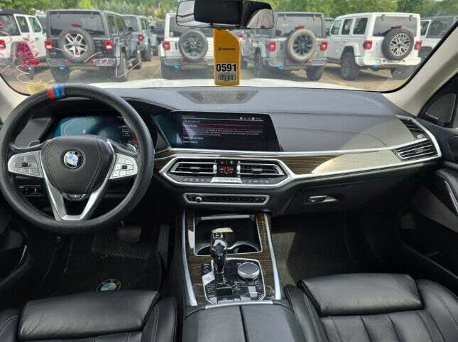 2020 BMW X7