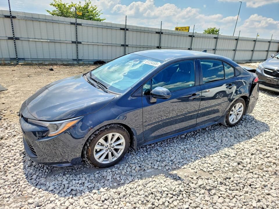 2026 TOYOTA Corolla