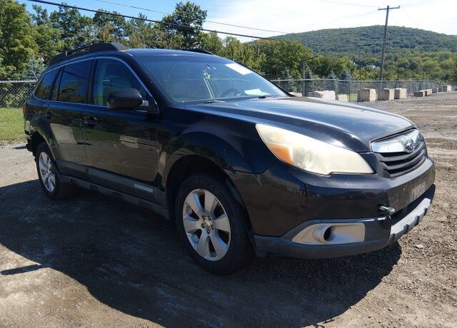 2011 SUBARU Outback