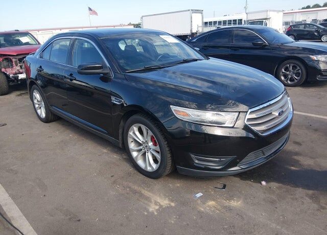 2013 FORD Taurus