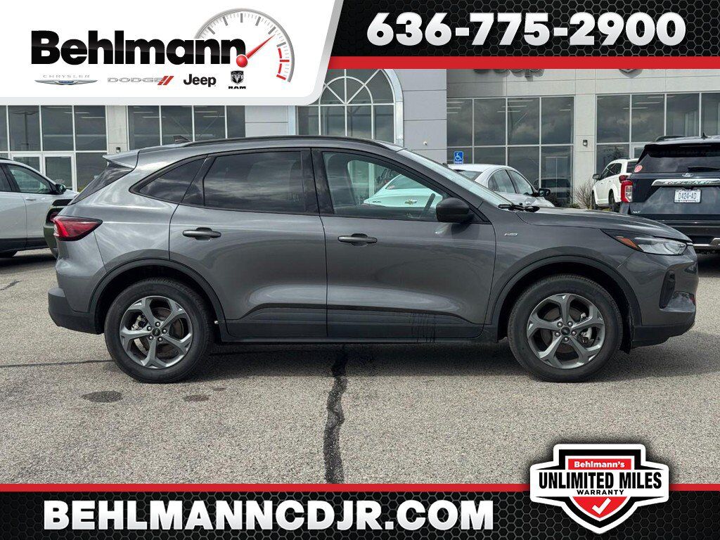 2025 FORD Escape