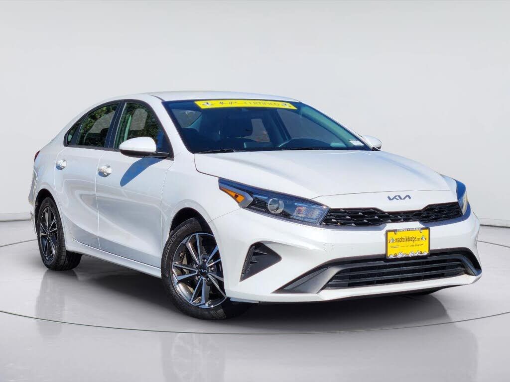2023 KIA Forte