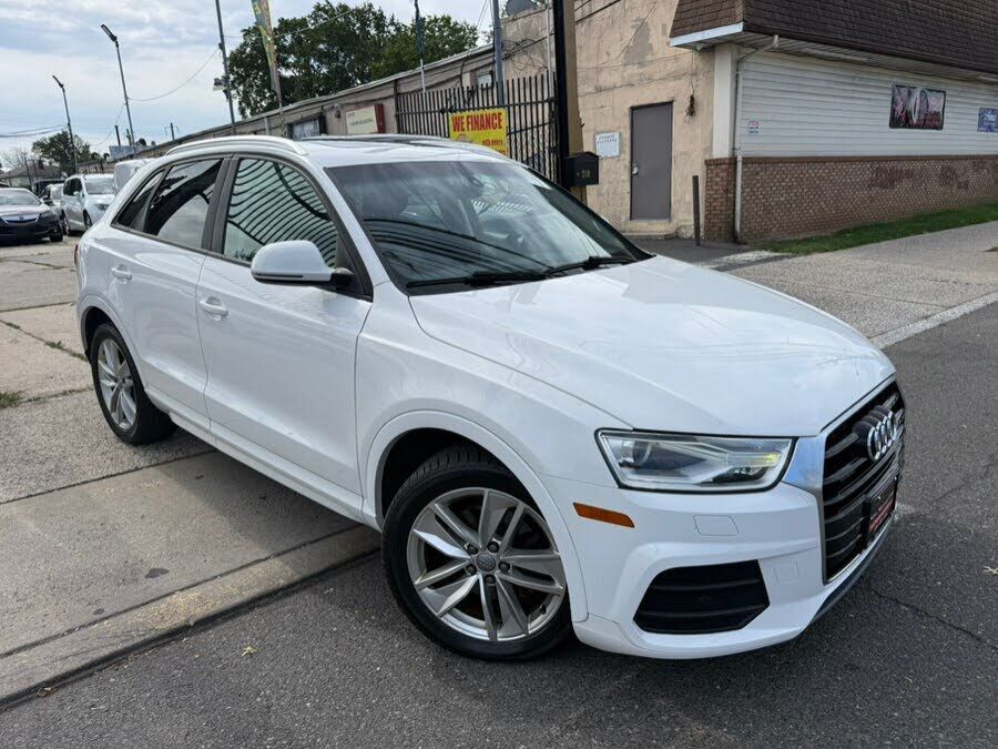 2017 AUDI Q3
