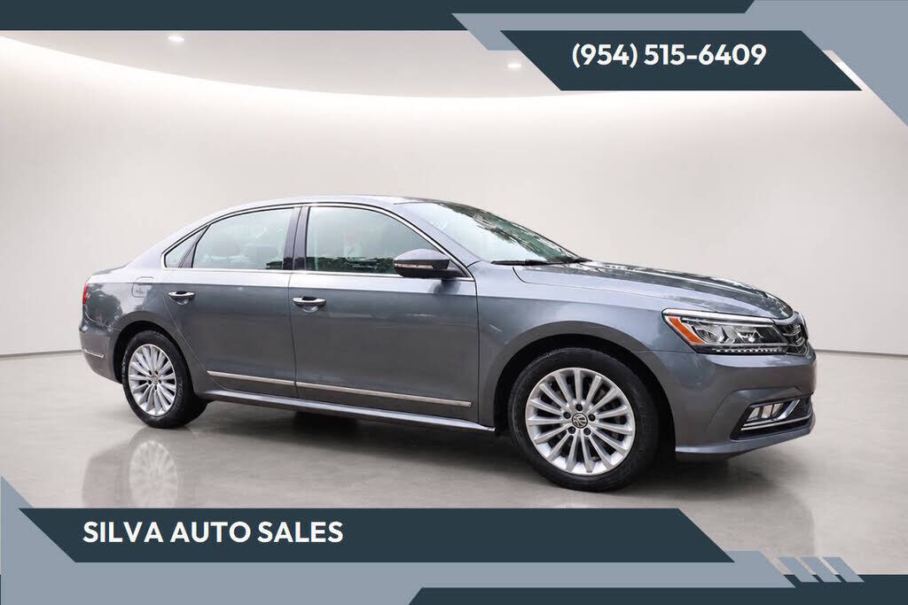 2016 VOLKSWAGEN Passat