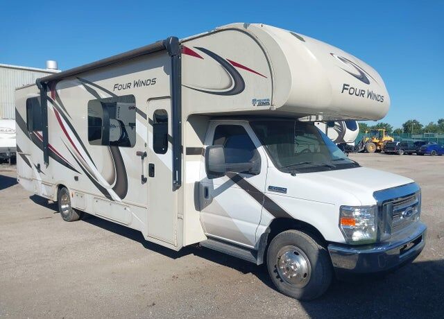 2018 FORD E-450