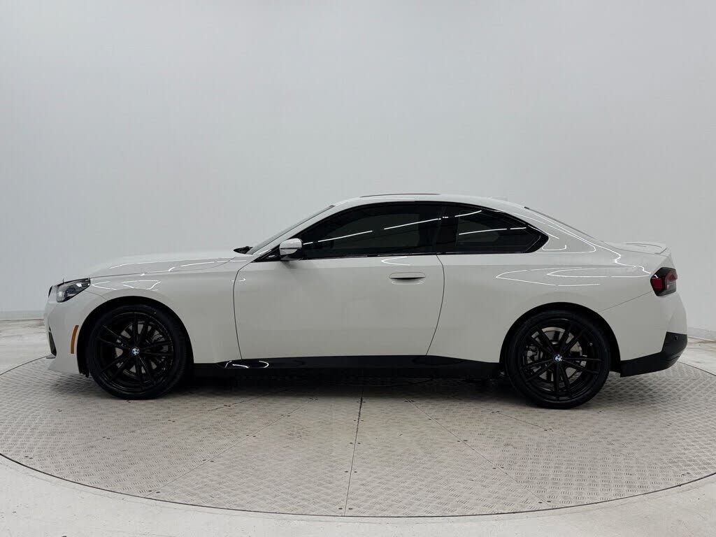 2024 BMW 230i
