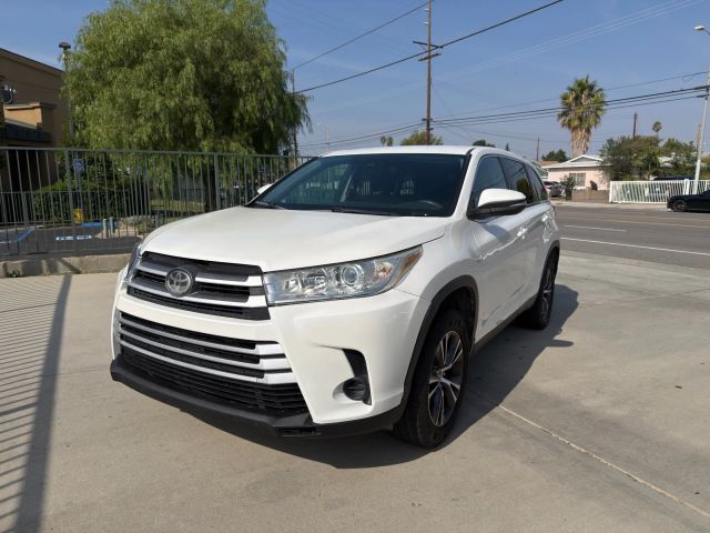 2019 TOYOTA Highlander