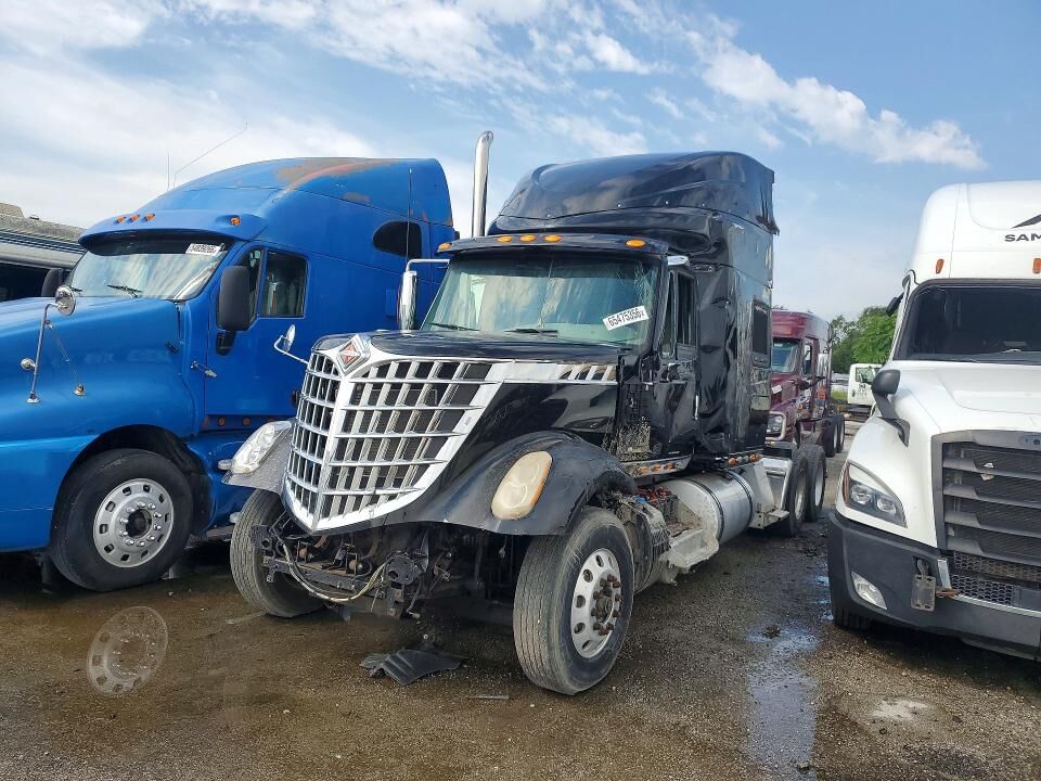 2016 INTERNATIONAL LF517