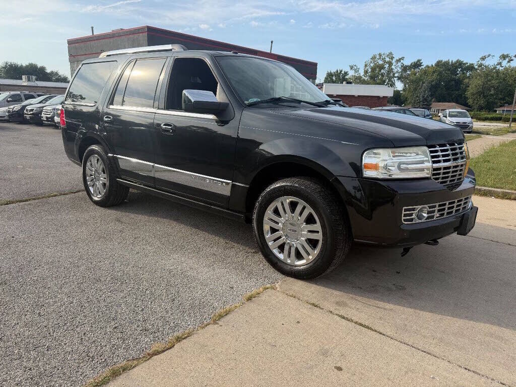 2011 LINCOLN Navigator