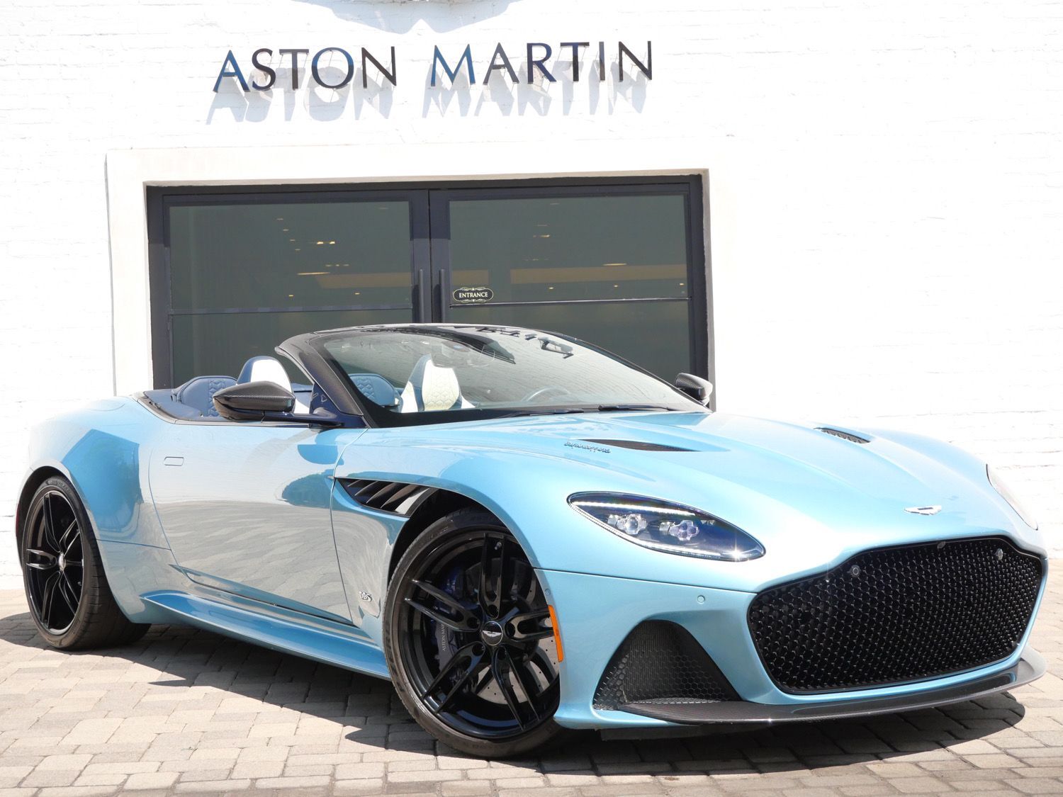 2020 ASTON MARTIN DBS