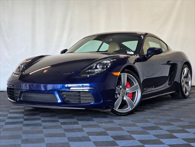 2022 PORSCHE 718